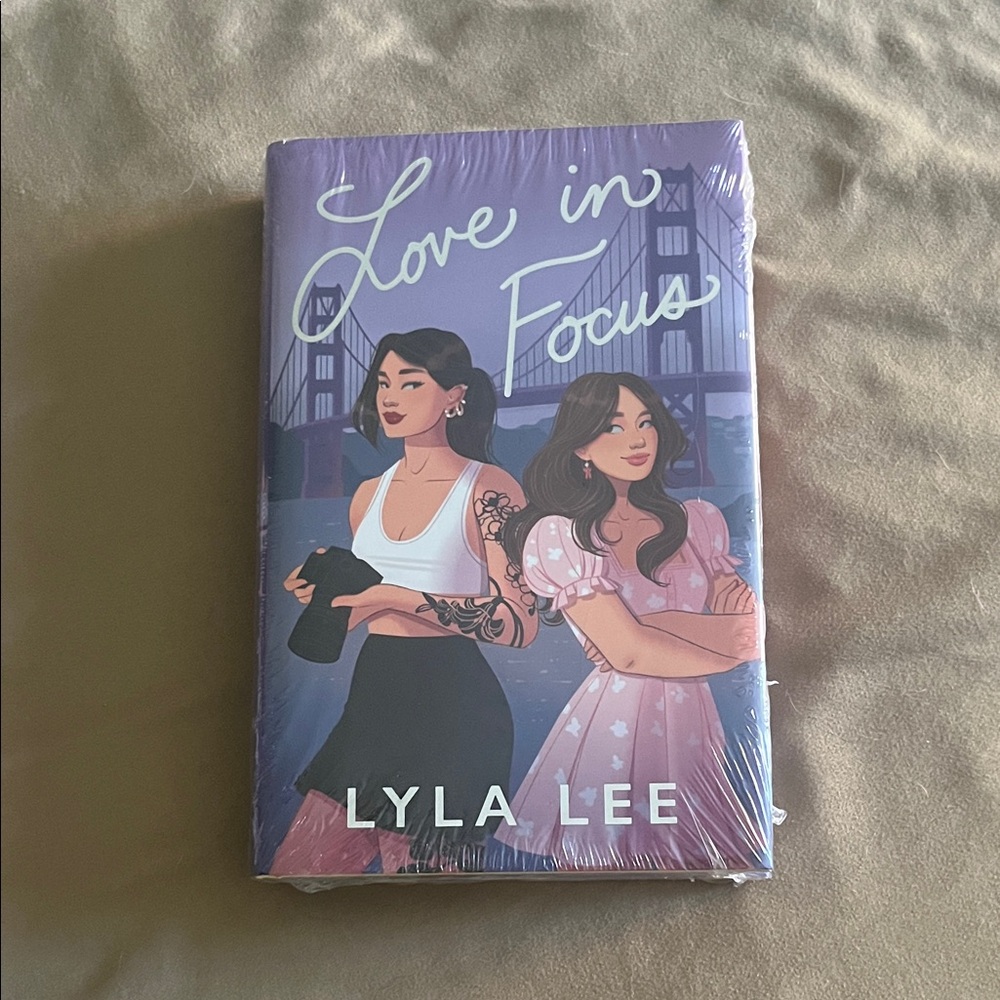 Charming Romance Novel with Illustrated Cover special edition - sprayed edges